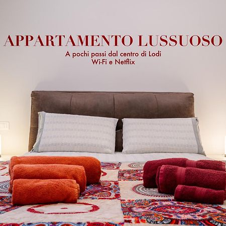 Appartamento Lussuoso Lodi Exterior photo
